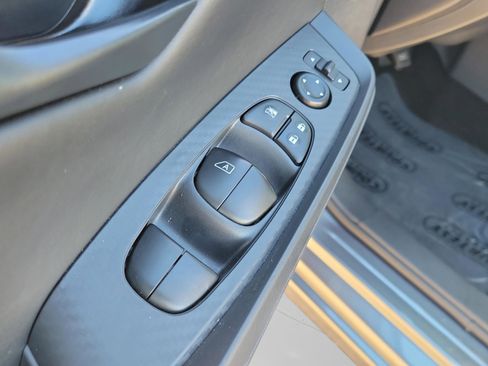 Certified 2025 Nissan Sentra S image 18