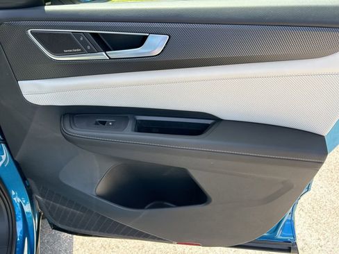 Used 2024 Volkswagen Atlas Cross Sport SEL Premium R-Line image 39