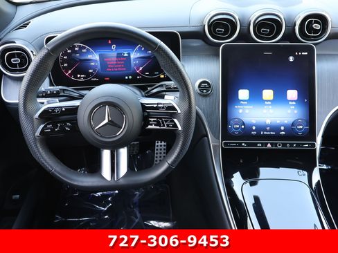 Used 2025 Mercedes-Benz GLC 300 4MATIC image 19