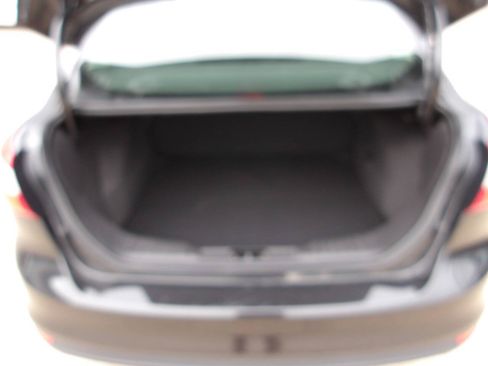 Used 2013 Ford Focus SE FWD image 23