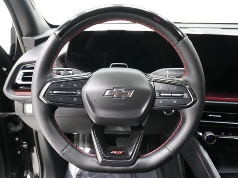 Used 2024 Chevrolet Traverse RS image 19