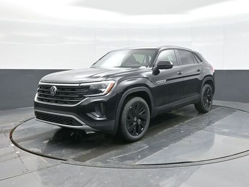 New 2026 Volkswagen Atlas Cross Sport SE AWD/4WD image 3