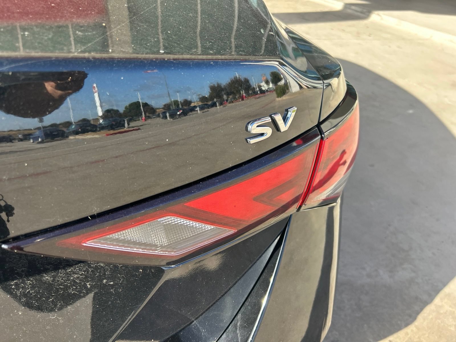 Used 2024 Nissan Sentra SV FWD image 12