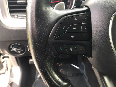 Used 2019 Dodge Charger SXT AWD/4WD image 16