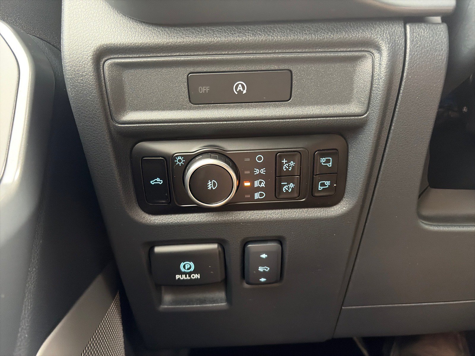 Used 2025 Ford F150 XLT w/ Equipment Group 303A High AWD/4WD image 32