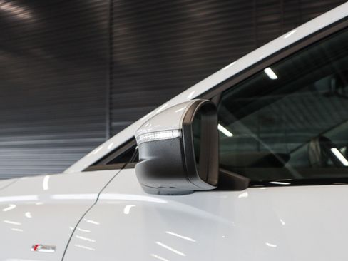 Certified 2024 Audi Q4 e-tron Premium Plus image 31