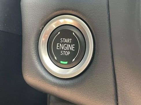 Used 2022 Chevrolet Tahoe Premier AWD/4WD image 22