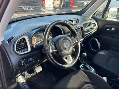 Used 2019 Jeep Renegade Latitude w/ UConnect 8.4 Nav Group image 12