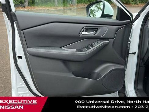 New 2026 Nissan Rogue SV image 9