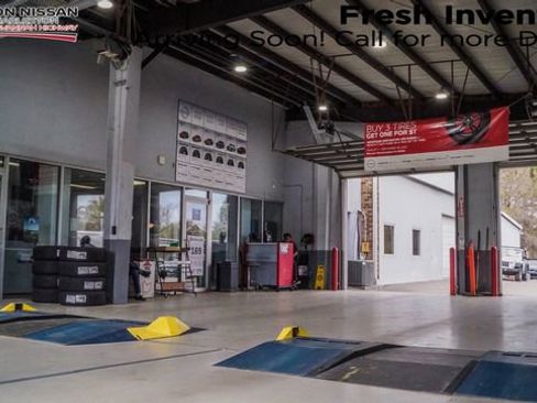 Used 2023 Nissan Rogue SV w/ SV Premium B Package image 20