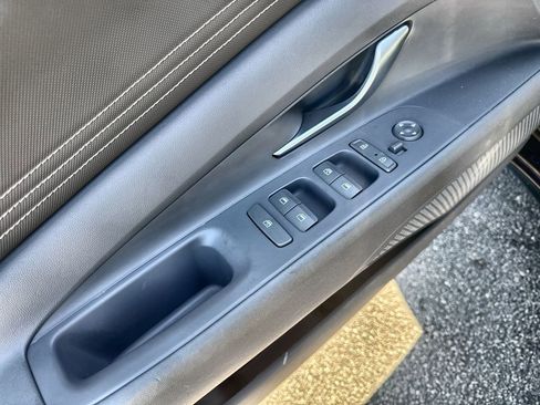 Used 2022 Hyundai Elantra SEL w/ Convenience + Premium Package image 21