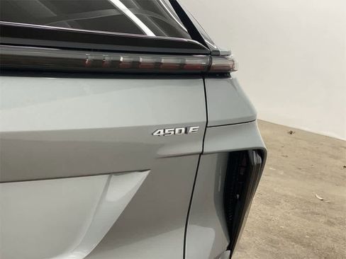 Used 2026 Cadillac Lyriq Sport image 11