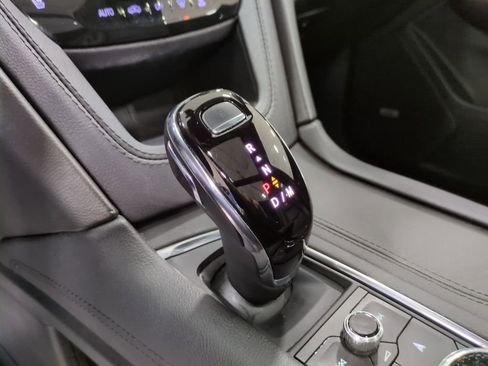 Used 2023 Cadillac XT6 Premium Luxury image 14