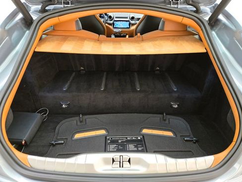 Used 2017 Ferrari GTC4Lusso V12 image 24