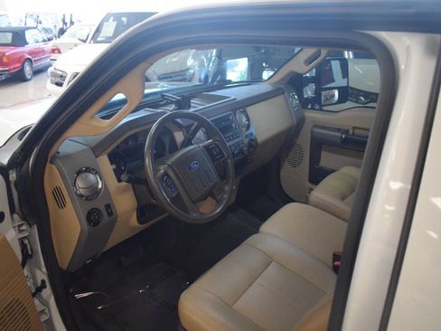 Used 2011 Ford F250 Lariat w/ Lariat Interior Pkg RWD image 38
