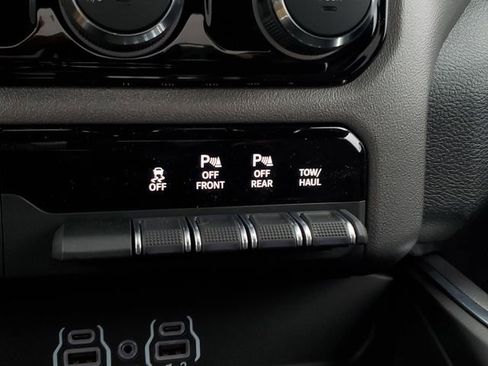 New 2026 RAM 1500 Big Horn w/ Sport Appearance Package image 32