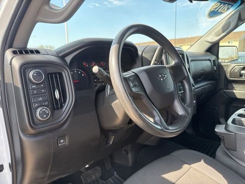Used 2019 Chevrolet Silverado 1500 Custom Trail Boss w/ Custom Convenience Package AWD/4WD image 20