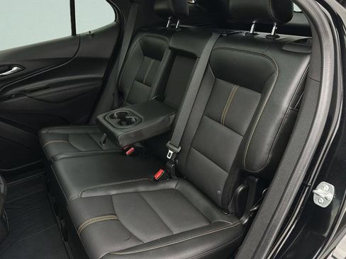 Used 2024 Chevrolet Equinox Premier AWD/4WD image 11