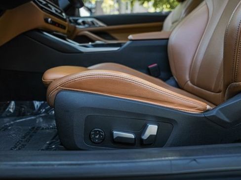 Used 2024 BMW 430i Coupe w/ Convenience Package RWD image 34