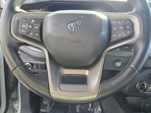 Used 2024 Ford Bronco Badlands image 42