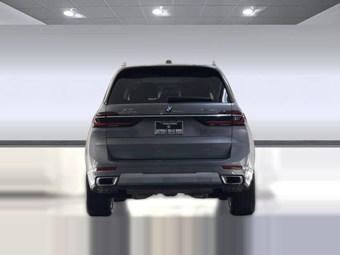 Used 2024 BMW X7 xDrive40i w/ Premium Package AWD/4WD image 9
