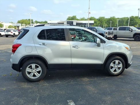 Used 2019 Chevrolet Trax LT w/ LT Convenience Package AWD/4WD image 8