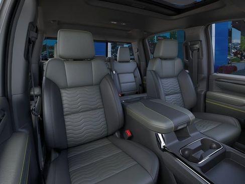 New 2026 Chevrolet Silverado 2500 ZR2 AWD/4WD image 16