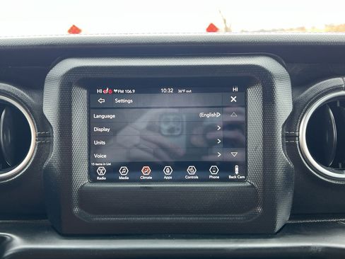 Used 2019 Jeep Wrangler Unlimited Sahara w/ Cold Weather Group image 27