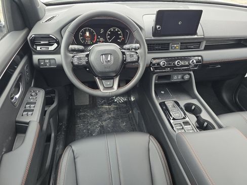 New 2025 Honda Pilot TrailSport image 26