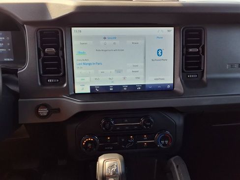 Certified 2024 Ford Bronco Big Bend AWD/4WD image 3