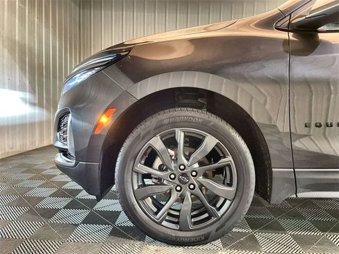 Used 2023 Chevrolet Equinox RS image 31