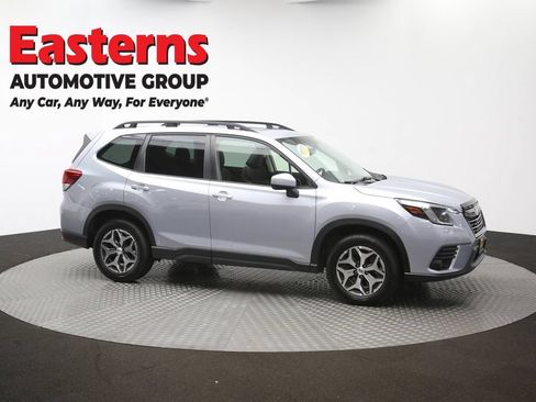 Used 2022 Subaru Forester Premium AWD/4WD image 50