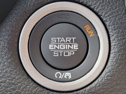 Certified 2023 RAM 1500 Big Horn AWD/4WD image 6
