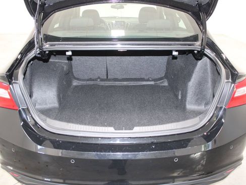 Used 2024 Chevrolet Malibu LT image 14