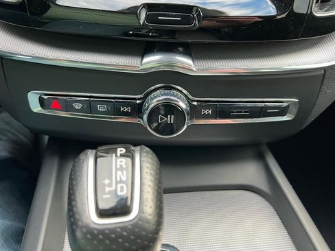 Used 2019 Volvo XC60 T5 R-Design w/ Protection Package Premier image 58