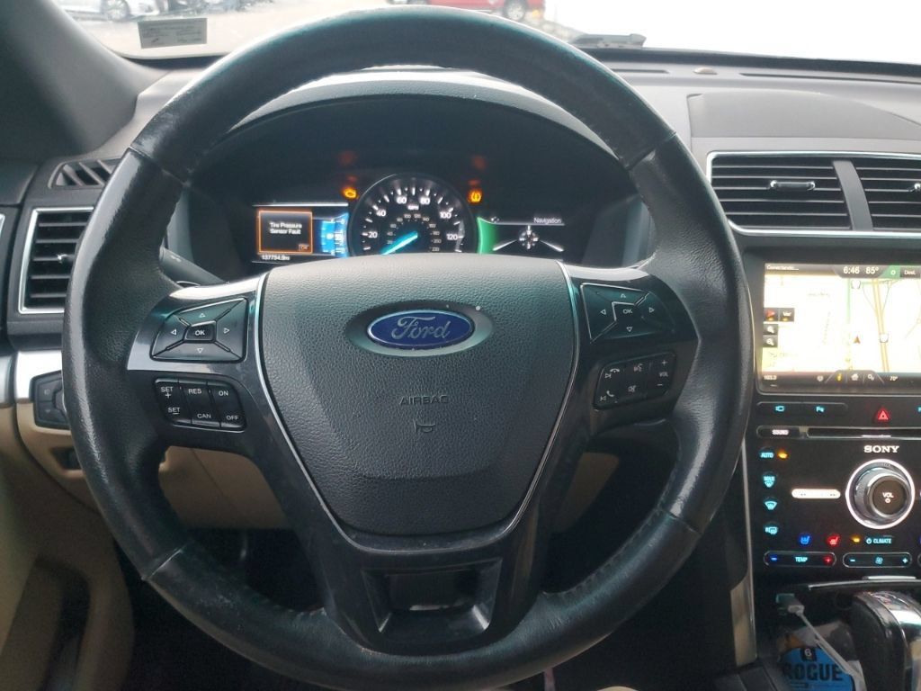 Used 2016 Ford Explorer Limited AWD/4WD image 14
