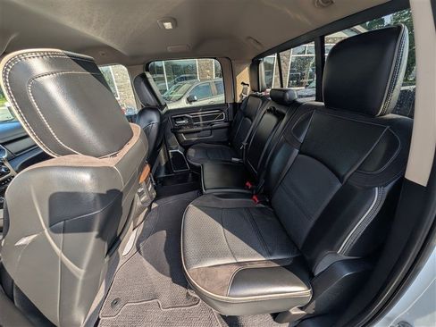 Used 2022 RAM 2500 Laramie AWD/4WD image 18