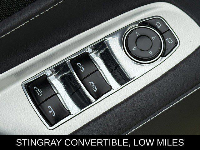 Used 2024 Chevrolet Corvette Stingray Convertible w/ 1LT RWD image 32