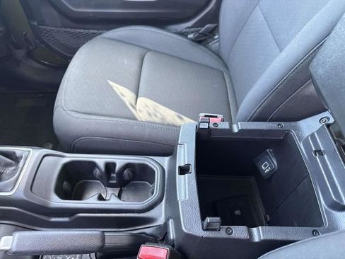 Used 2022 Jeep Wrangler Unlimited Sport image 28