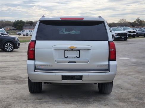 Used 2020 Chevrolet Suburban Premier image 6