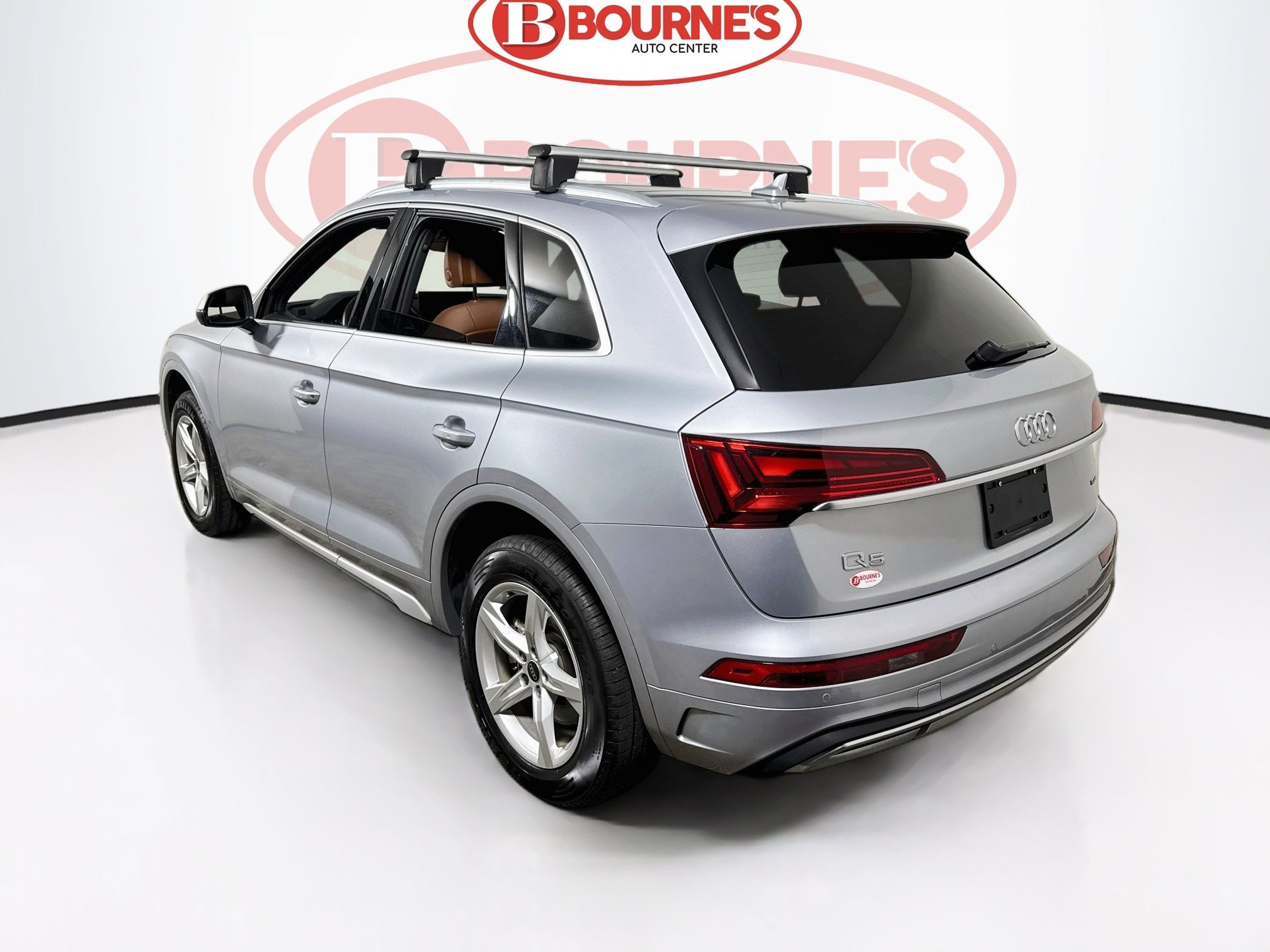 Used 2023 Audi Q5 2.0T Premium w/ Convenience Package AWD/4WD image 8