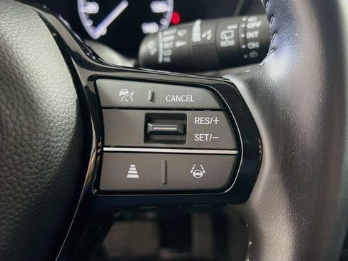 Used 2025 Honda HR-V EX-L image 18