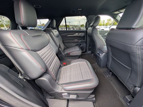 New 2026 Ford Explorer ST-Line image 7