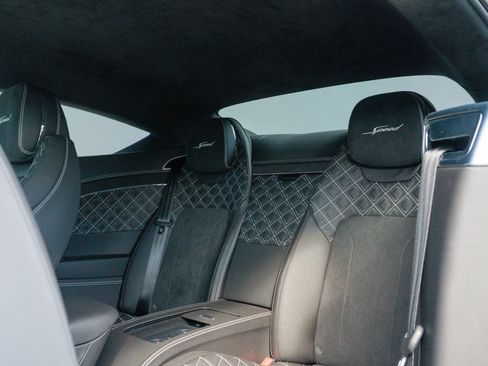 Used 2022 Bentley Continental GT Speed image 12