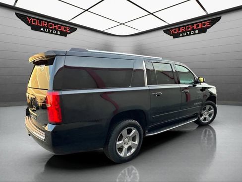 Used 2020 Chevrolet Suburban Premier AWD/4WD image 5