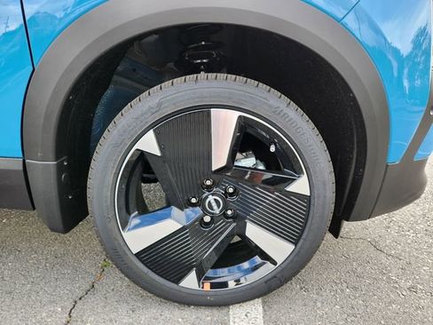 New 2026 Nissan Kicks SR FWD image 9