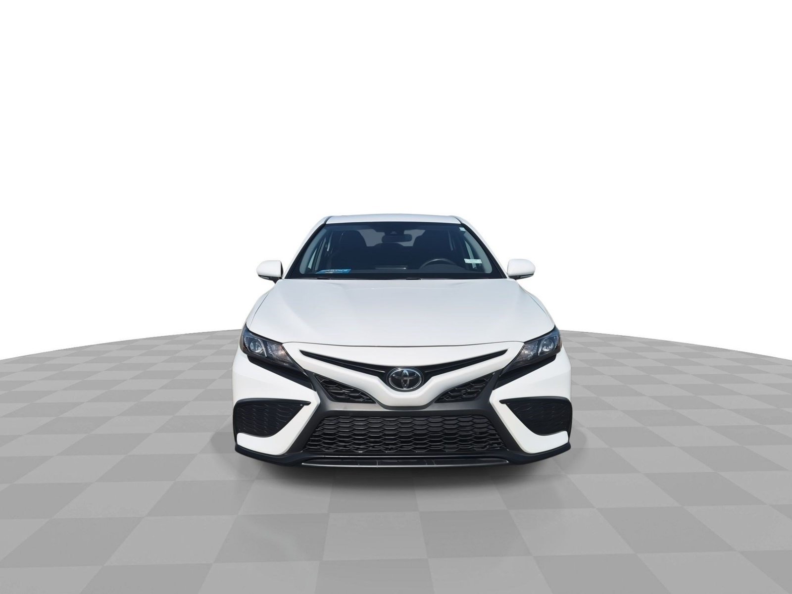 Used 2022 Toyota Camry SE FWD image 3