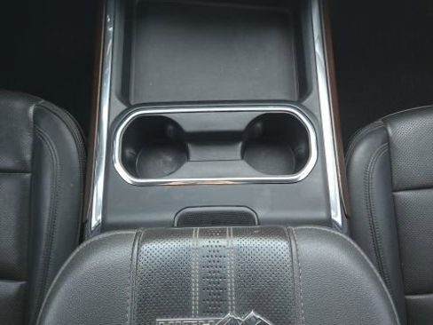 Used 2024 Chevrolet Silverado 2500 High Country w/ Technology Package image 42