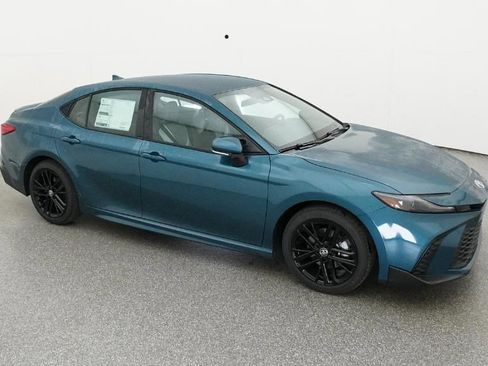 New 2026 Toyota Camry SE image 27