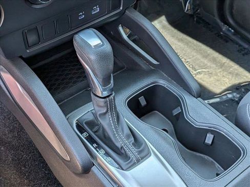 Used 2023 Nissan Frontier SV w/ Tow Package image 11